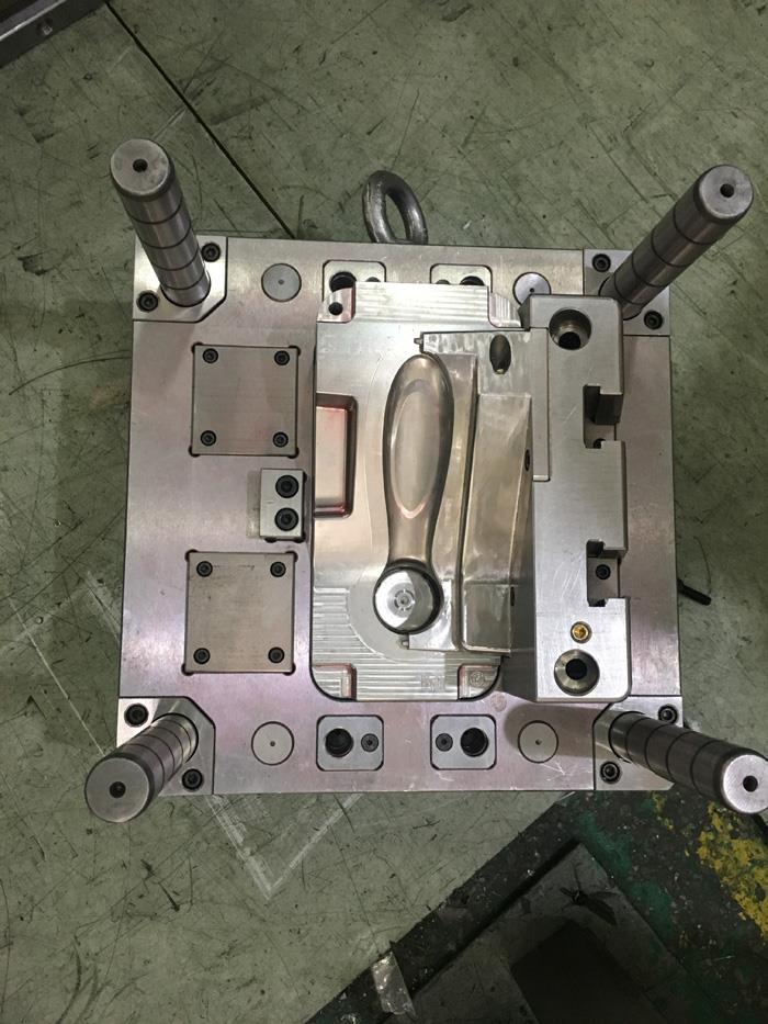 shaver handle mold