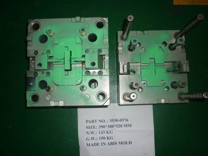 Bộ phận tự động Thiết kế khuôn tùy chỉnh Khuôn ép Pastic
