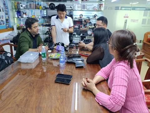 ABIS Mold Technology Co., Ltd. welcoming the client at the Shenzhen facility. ABIS Mold Technology Co., Ltd. welcoming the client at the Shenzhen facility.